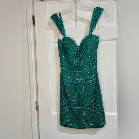 Sherri Hill size 2 emerald beaded cocktail dress - Picture 14 of 17